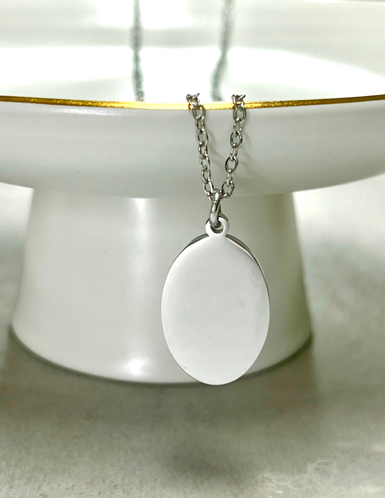 Oval Pendant Necklace