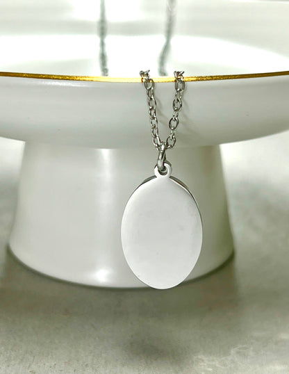 Oval Pendant Necklace