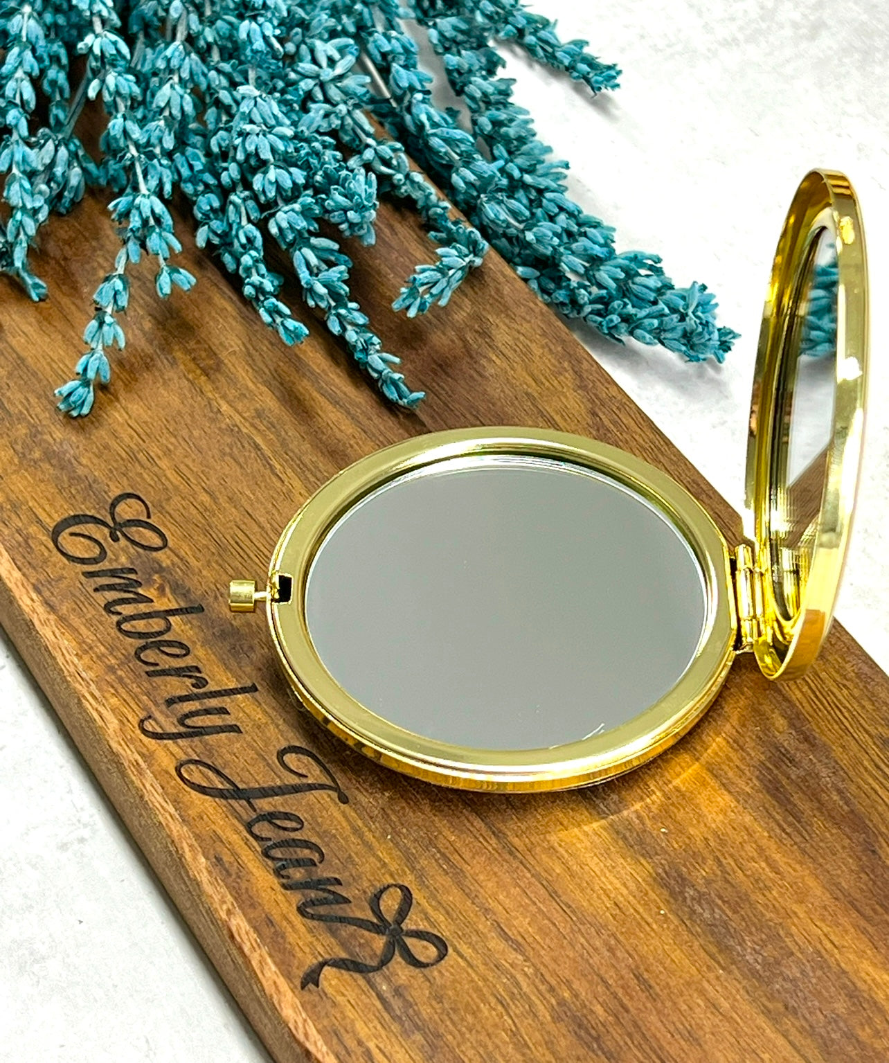 Compact Mirror